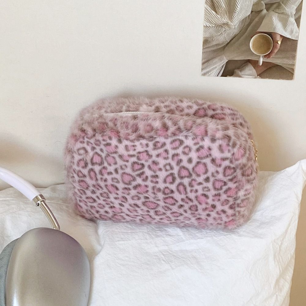 High Quality Fuzzy Makeup Bag  - огляд і ціна Cosmetic Bags