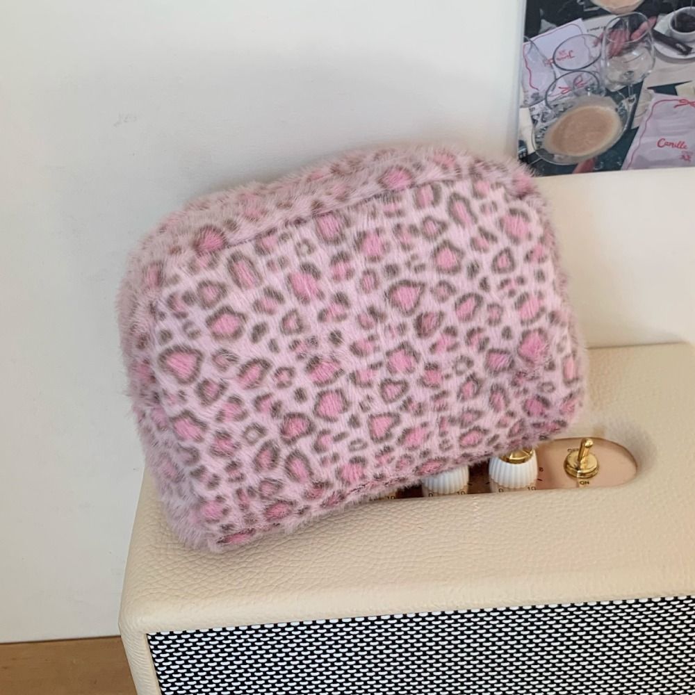 High Quality Fuzzy Makeup Bag  - огляд і ціна Cosmetic Bags